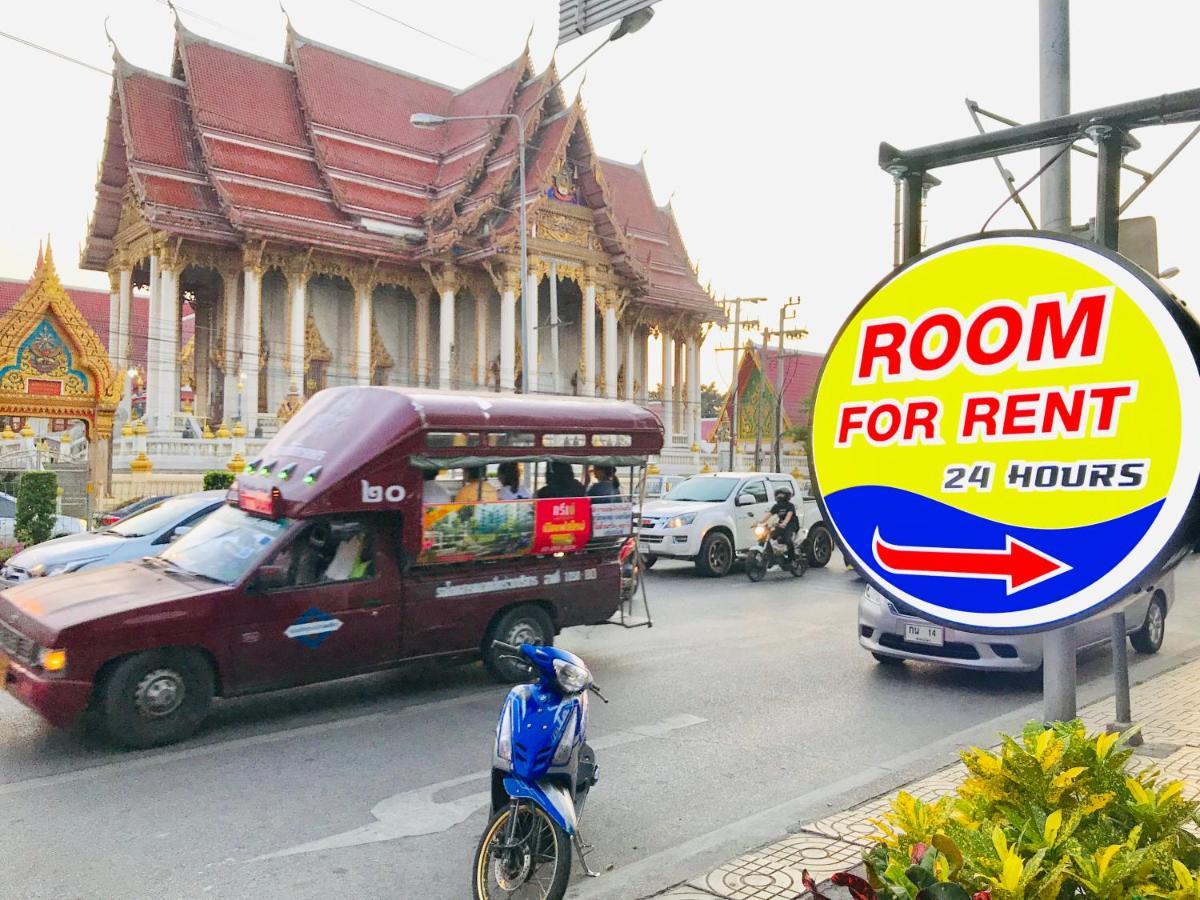Dragon XIV Vandrarhem Bangkok Exteriör bild